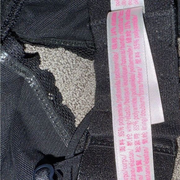 PINK Victoria secret Black Lace Bralette with Logo Detail size Medium - Picture 7 of 7